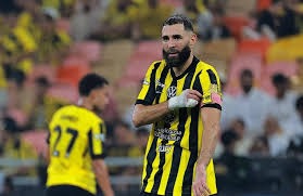 这才是冠军赛的强度啊！八强赛两场比赛全部拉满，PRX与FNC会师胜者组