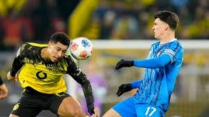 石宇奇荣膺世界羽联年度最佳男单运动员